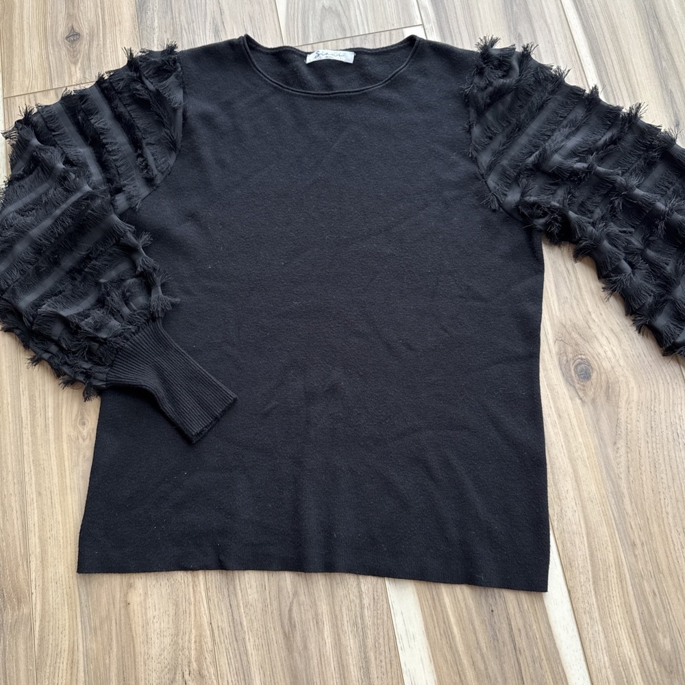 Sioni Fringe Trim Sweater